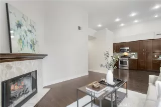 Photo #5: OC25101034 Listing 