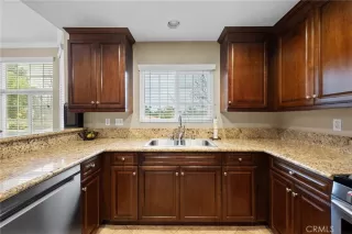 Photo #2: OC25101044 Listing