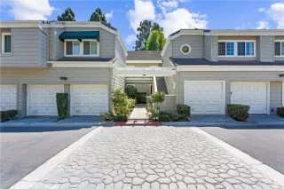 Photo #4: OC25101060 Listing 