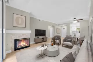 Photo #4: OC25101161 Listing