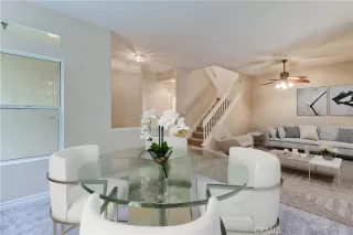 Photo #3: OC25101269 Listing