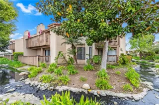 Photo #2: OC25101437 Listing 