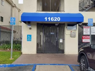 Photo #1: OC25101533 Listing