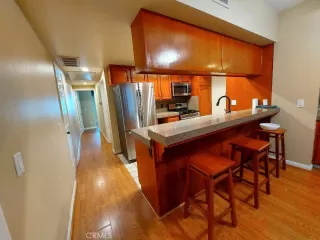 Photo #6: OC25101533 Listing