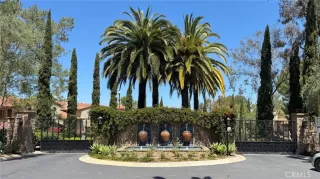 Photo #3: OC25101678 Listing 