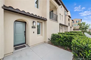 Photo #2: OC25102303 Listing 