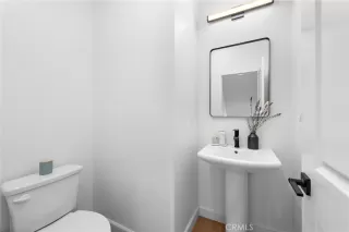 Photo #4: OC25102303 Listing 