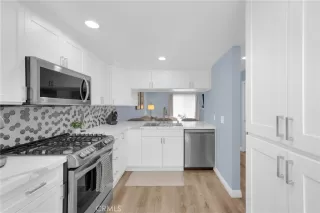 Photo #5: OC25102454 Listing 