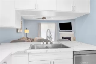 Photo #6: OC25102454 Listing 