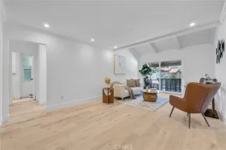 Photo #2: OC25102561 Listing 