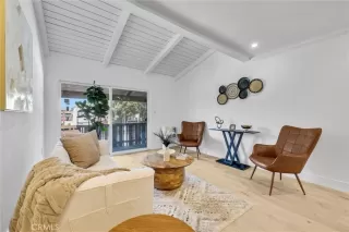 Photo #4: OC25102561 Listing 