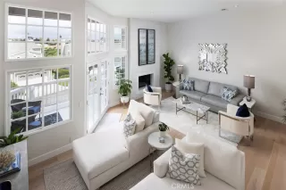 Photo #2: OC25102706 Listing 