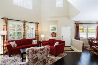 Photo #5: OC25103158 Listing 