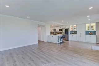 Photo #3: OC25103286 Listing