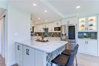 Photo #4: OC25103286 Listing