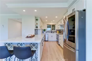 Photo #5: OC25103286 Listing