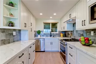 Photo #6: OC25103286 Listing