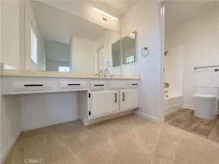 Photo #6: OC25103475 Listing