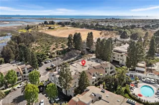 Photo #2: OC25103641 Listing