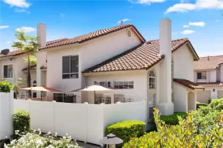 Photo #3: OC25103661 Listing 