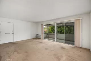 Photo #6: OC25103754 Listing 