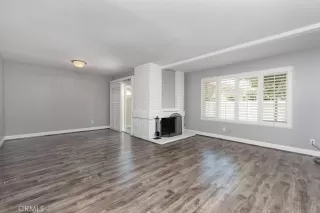 Photo #3: OC25104136 Listing 