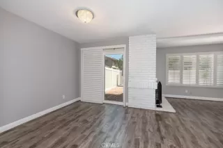 Photo #6: OC25104136 Listing 