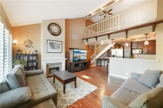 Photo #3: OC25104438 Listing 