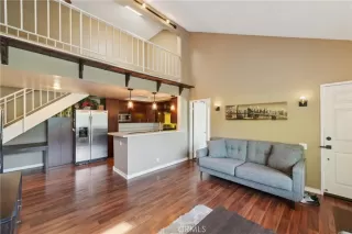 Photo #6: OC25104438 Listing 