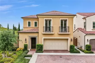 Photo #2: OC25104616 Listing