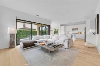 Photo #5: OC25104616 Listing