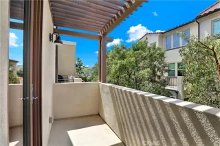 Photo #6: OC25104630 Listing 