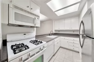 Photo #6: OC25104857 Listing 