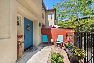 Photo #5: OC25105206 Listing 