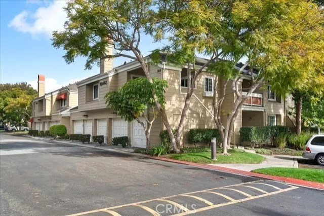 MLS: OC25105346 Condo For Sale