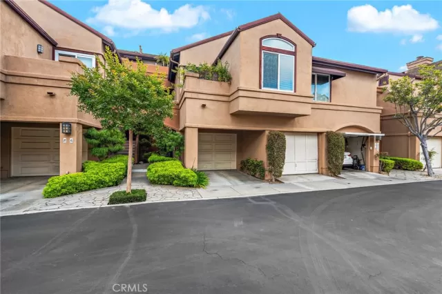 MLS: OC25105532 Condo For Sale