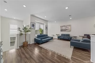 Photo #3: OC25105760 Listing 