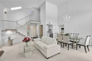 Photo #4: OC25105814 Listing 