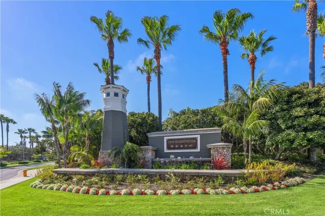 MLS: OC25106165 Condo For Sale