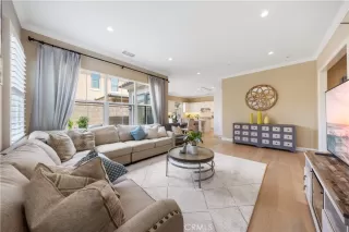 Photo #4: OC25106203 Listing 