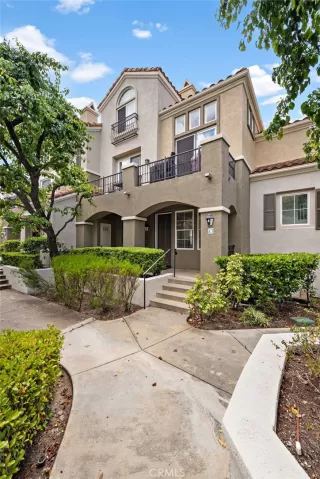 Photo #5: OC25106566 Listing 