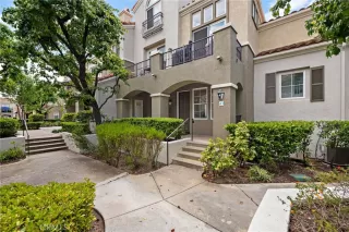 Photo #6: OC25106566 Listing 