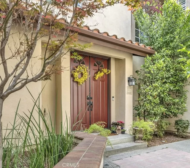 MLS: OC25106835 Condo For Sale