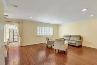 Photo #5: OC25106901 Listing 