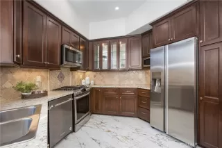 Photo #6: OC25106960 Listing 