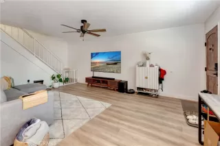 Photo #6: OC25107024 Listing