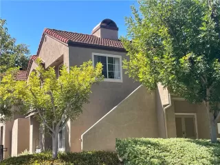 Photo #3: OC25107163 Listing 