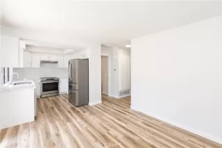 Photo #5: OC25107634 Listing 