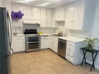 Photo #6: OC25107792 Listing