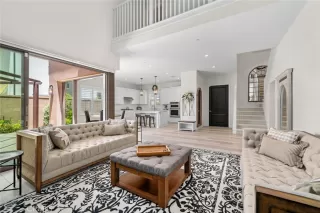 Photo #2: OC25107861 Listing 